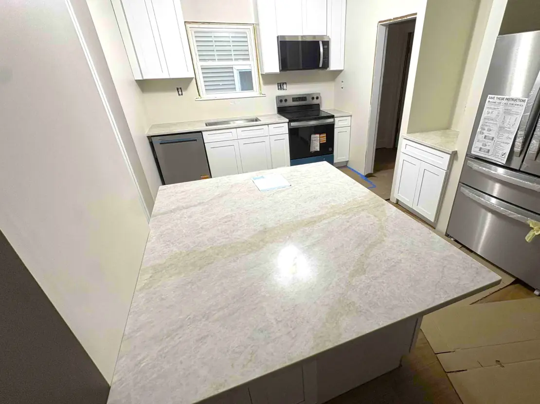 Quartzite Kitchen Remodel in Columbus, OH by Distinctive Countertops & Kitchens project photo