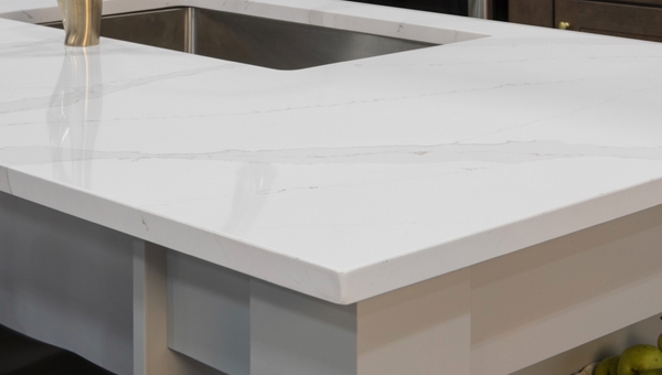 Pencil Edge Quartz Countertop